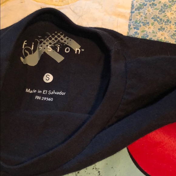 Graphics T - Picture 3 of 3